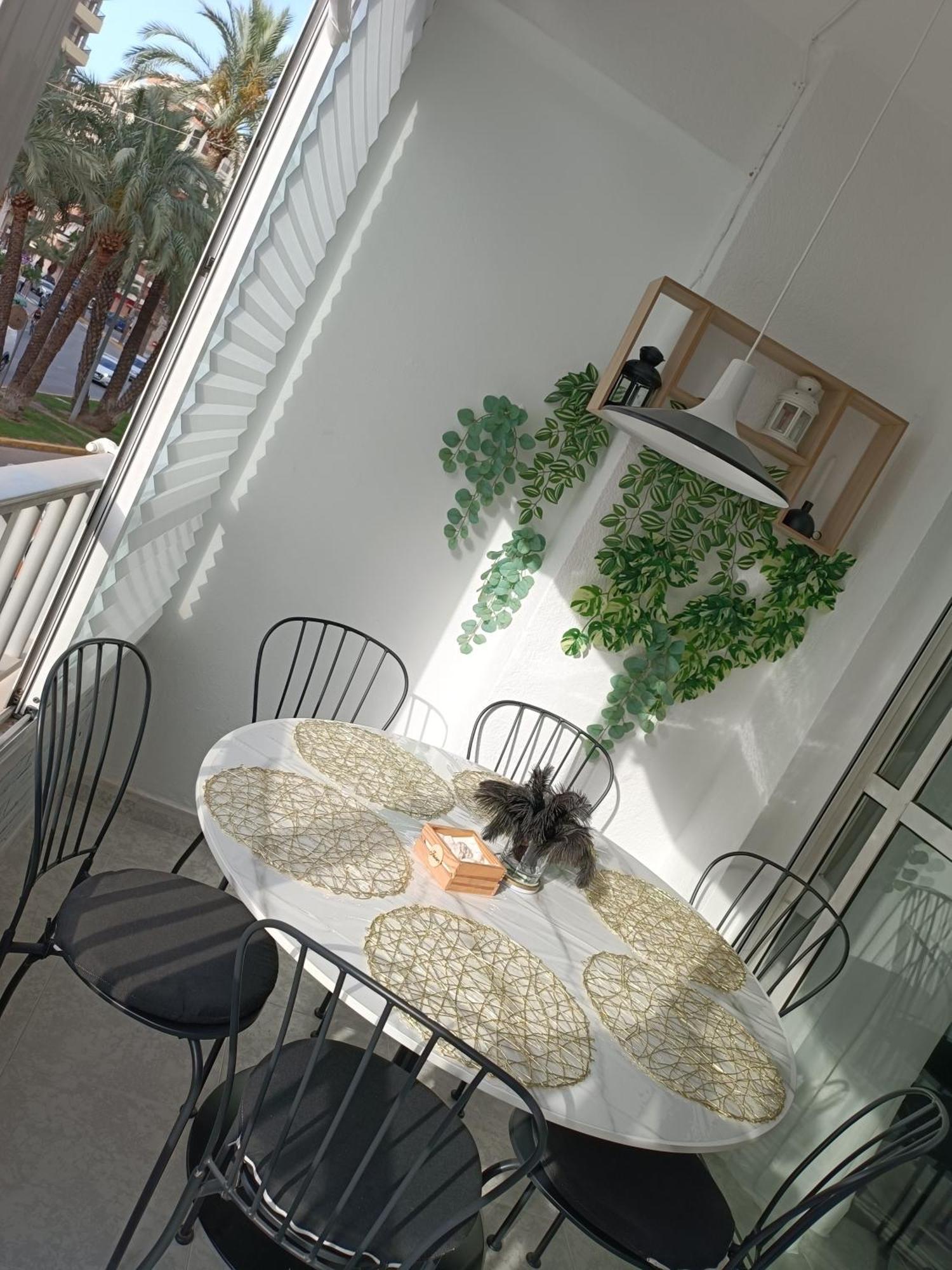 Amazing Beach Apartment กูลเญรา ภายนอก รูปภาพ